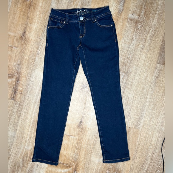 INC International Concepts Denim - INC DENIM. Skinny leg. Regular fit. Size 4 petite. Jean/jegging.